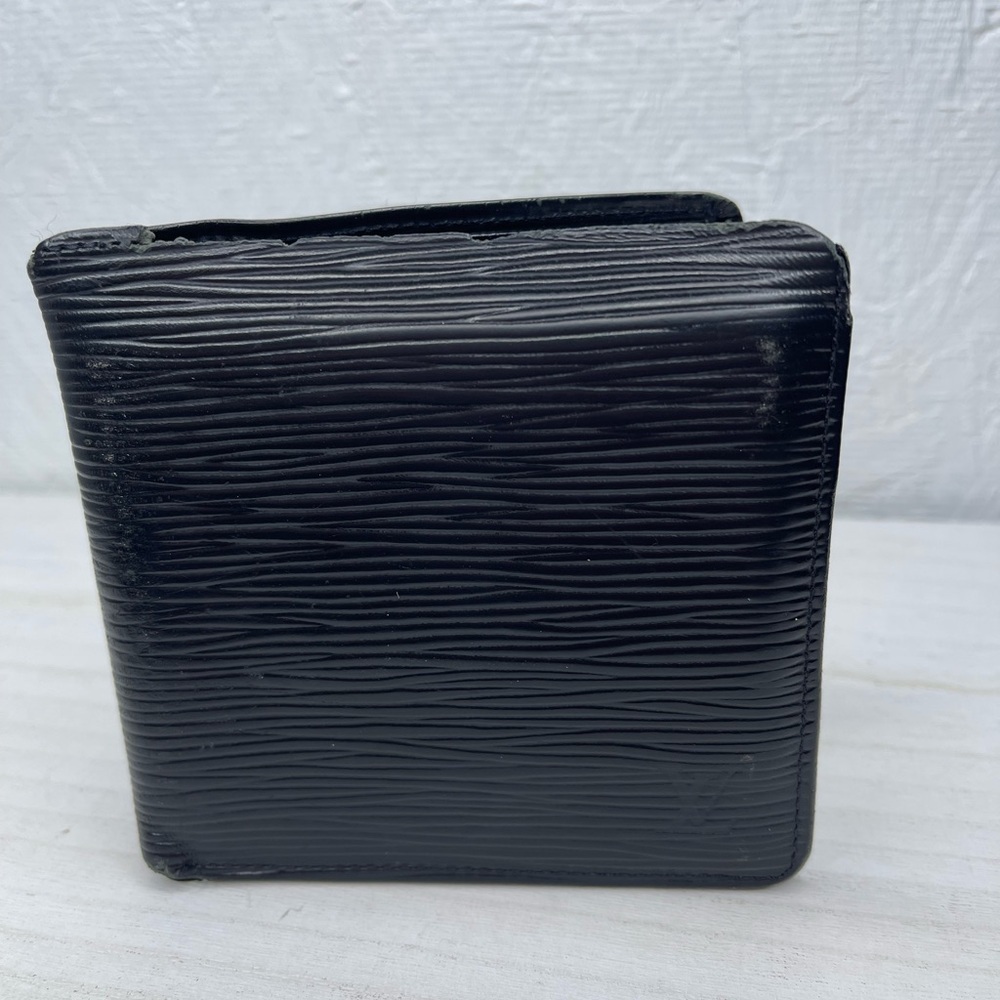 Authentic Louis Vuitton Black Epi Leather Bifold Wallet